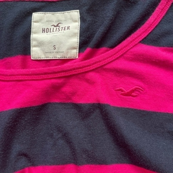 Hollister top - Small - Picture 3 of 10